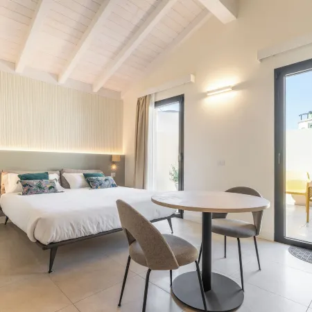 Karalin Sonnino Suites