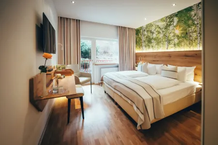 Landidyll Hotel Restaurant Weidenbrück & Spa Отели рядом с достопримечательностью «Swister Tower»