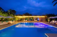 Hotel Fiesta - Pools