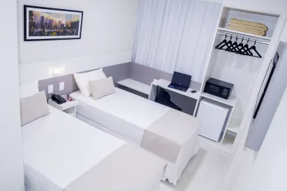 Bristol Easy Hotel - Rio Bonito