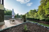 Hotel am Herkules Hotels near Hercules