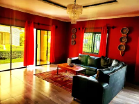 Sweet Retreat Lusaka W/Solar Backup Power