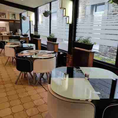 Hôtel restaurant Saint-Pierre Dining/Meeting Rooms