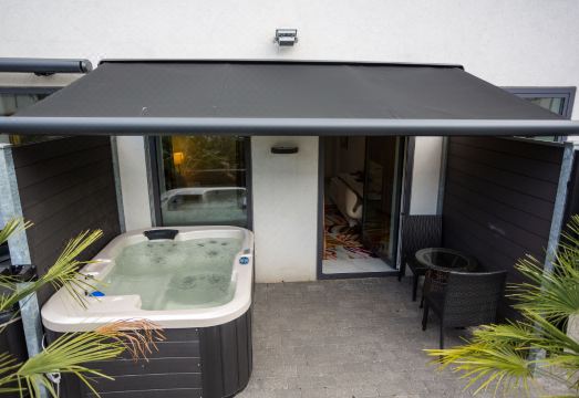 3. 에이 호텔스 브..