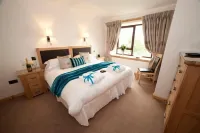 Abhainn Cottage Hotels in 
