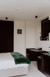 Ramslo Hotels near Sint-Pieterskerk Langdorp