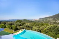 Le Clos des Senteurs de Chateauneuf de Grasse - Pool