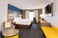 Comfort Inn & Suites Buffalo Airport Отели в г. Чиктовага
