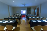 Kingsleys Hotel and Gastro Pub فنادق في مابالاكات
