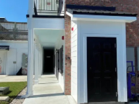 Little Inn on Main Hotels in Washington