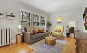 1Br Simple & Roomy Apartment in Evanston - Hinman S3