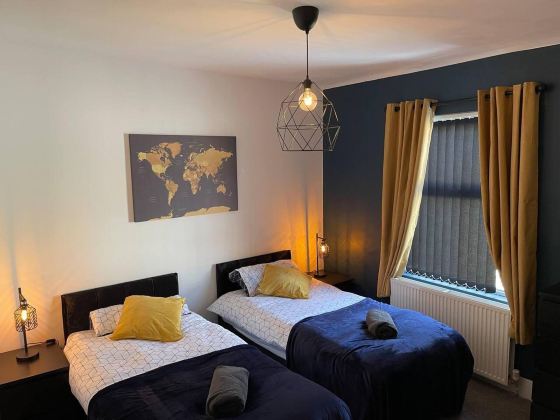 Immaculate Luxury 2-Bed Apartment in Liverpool