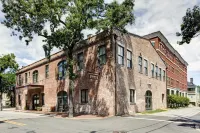 Staybridge Suites Savannah Historic District Hotels in Savannah