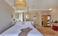Lotus Rise Hotel - balcony