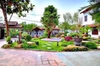 Golden Star Villa Hue Hotels in Thuy Bieu