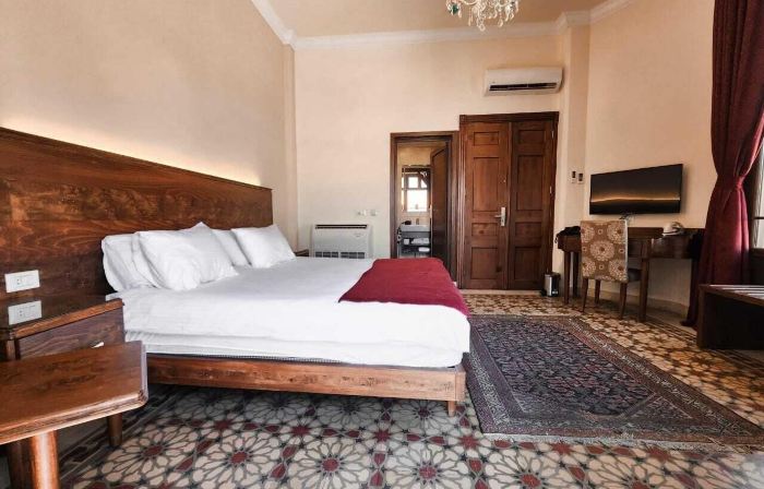 La Place Hotel