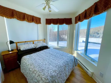 Domaine du Cinq Отели в г. Антуан-Лабель