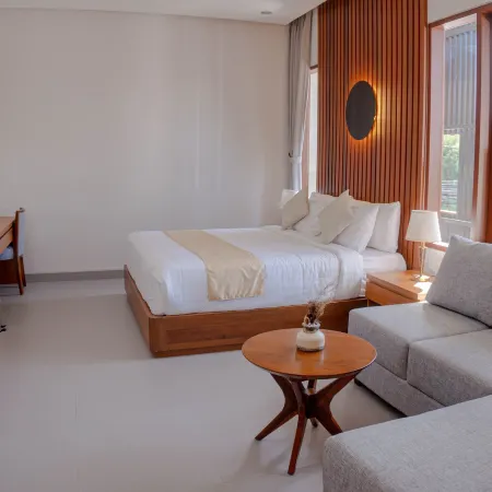 Tanaka Canggu Guesthouse Отели рядом с достопримечательностью «Пляж Берава»