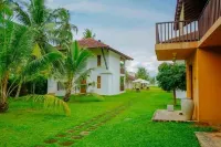 Muthumuni Ayurveda Beach Resort Hotels in Морагалла