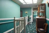 Hotel Mac Hotels in Richmond