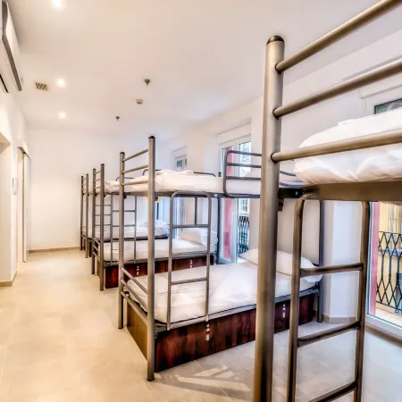 Hostel A2C