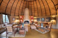 Hoyo Hoyo Safari Lodge - 5-Sterne