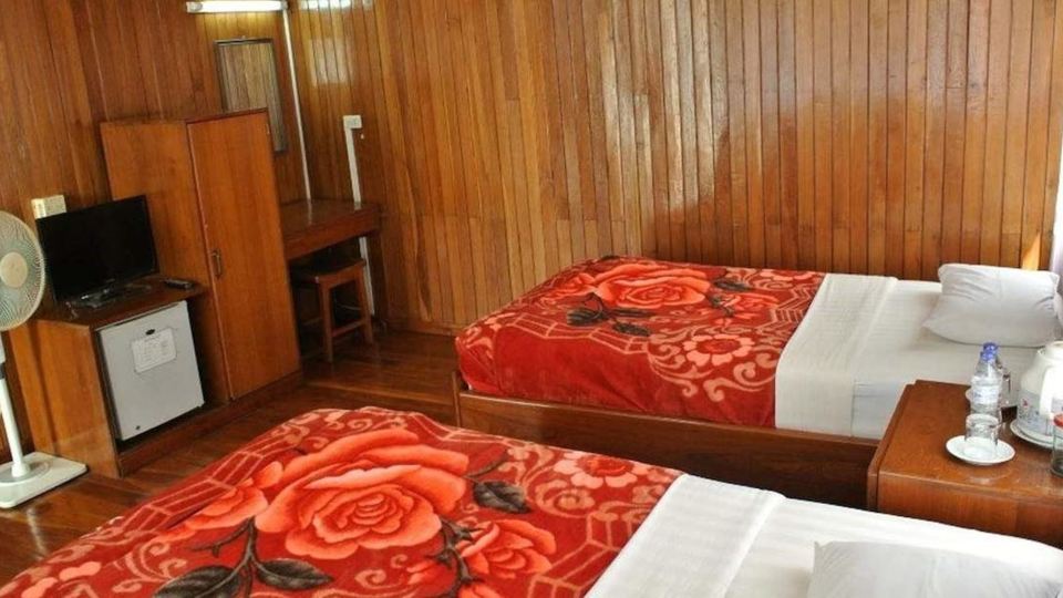 Nanda Wunn Hotel - Hostel