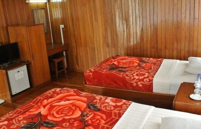 Nanda Wunn Hotel - Hostel