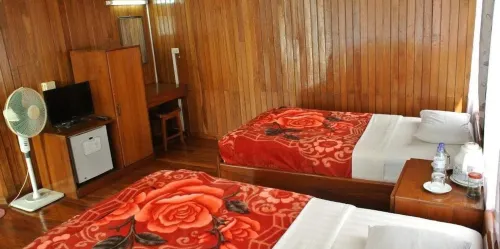 Nanda Wunn Hotel - Hostel - 2-Star