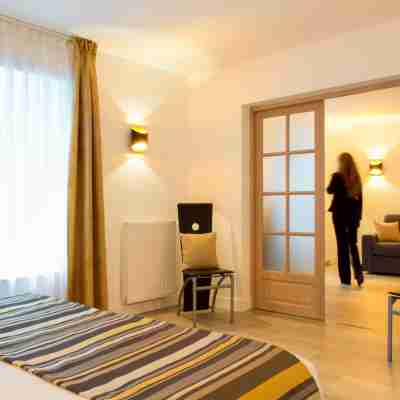 Hotel Le Continental Rooms