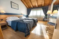 West Point Airport Hotel Hotels in Nogarole Rocca