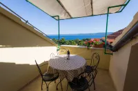 Apartments Villa Vallum Hotels in Bol