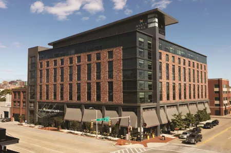 Hyatt Place Baltimore Inner Harbor Отели рядом с достопримечательностью «Библиотека Джордж Пибоди»