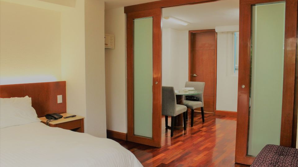Condesa Suites