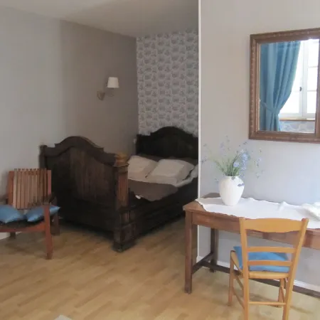 Au Vieux Pressoir Hotels in Département Gers