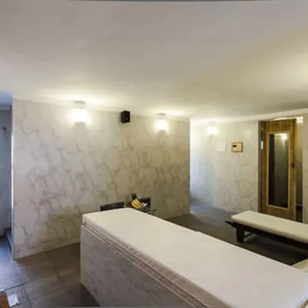Ros Tower Hotel