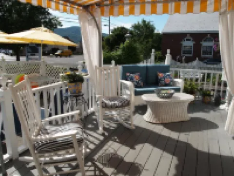 海軍上將汽車旅館