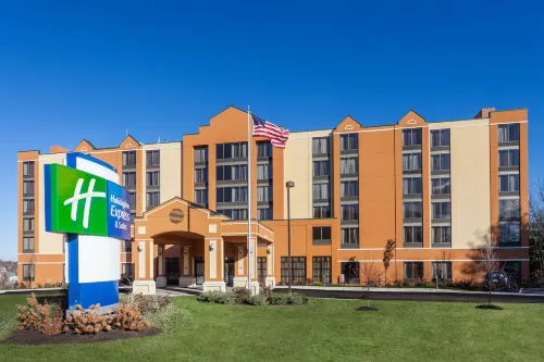 Holiday Inn Express & Suites South Portland Hotels in South Portland
