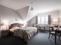 Hotel Fredensborg Store Kro Hotels in Fredensborg