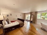 South View Lodges Hotel di Kenn