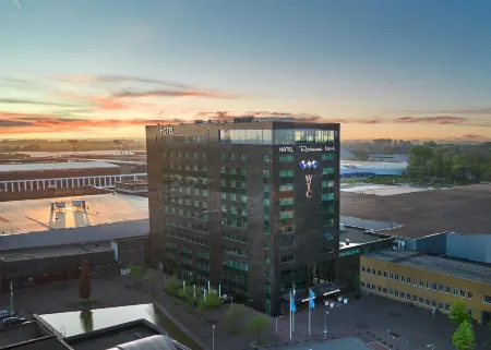 WestCord WTC Hotel Leeuwarden Отели в г. Jorwert