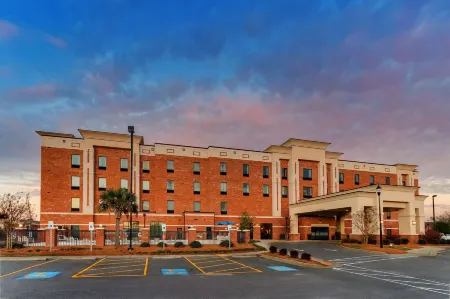Hampton Inn & Suites Hartsville Отели в г. Дарлингтон Каунти