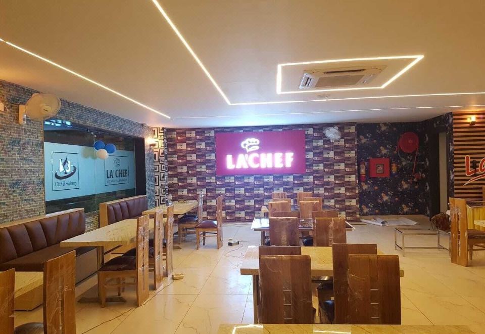 3. 호텔 K3 클럽..