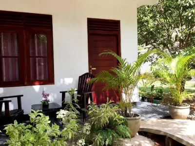 Damith Tourist Inn Hotels near Coconut Tree Hill - Mirissa