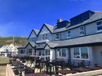 The Lilly Restaurant with Rooms - Homestays