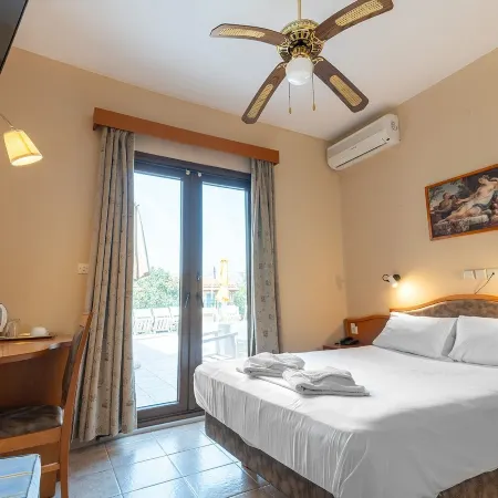 Sappho Hotel
