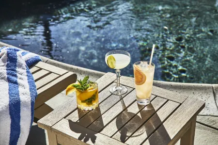 The Vanderbilt, Auberge Resorts Collection Отели рядом с достопримечательностью «Брейкерс»