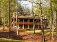 Asheville Country Cabins Hotels near Asheville Regional Airport