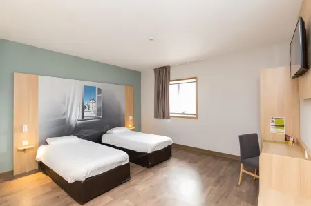B&B Hotel Longwy Porte du Luxembourg Отели в г. Одэн-ле-Тиш