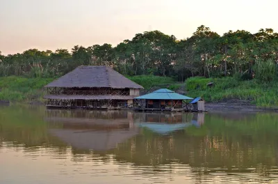 Cabaña Flotante Kurupira Hôtels à : 